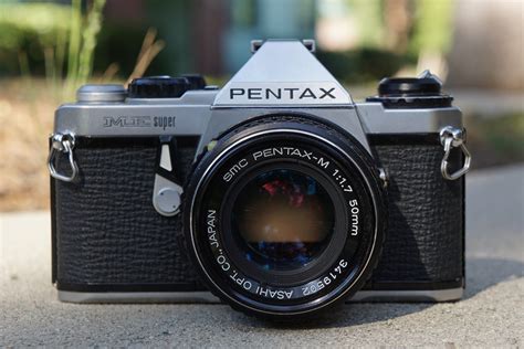 Pentax ME Super Review .